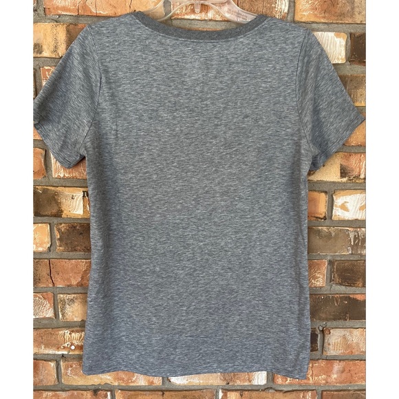 Nike Women’s Gray Dri-Fit Athletic Cut Short Sleeve Tee Size Medium - Picture 2 of 5